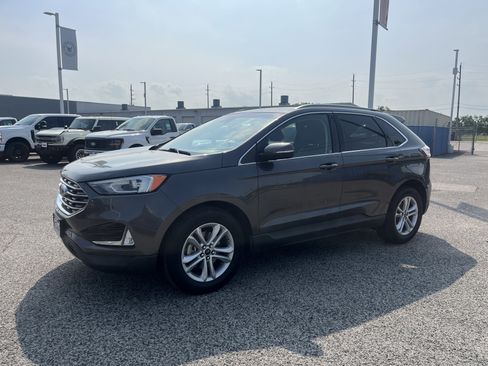 Used 2020 Ford Edge SEL w/ Convenience Package FWD image 4