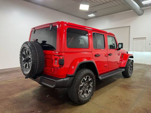 Used 2024 Jeep Wrangler Unlimited Sahara w/ Safety Group AWD/4WD image 33