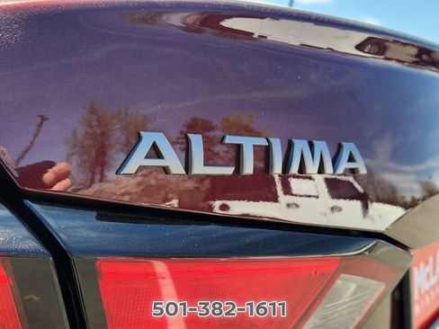 Certified 2025 Nissan Altima 2.5 SV FWD image 16