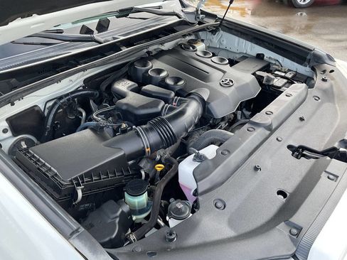 Used 2016 Toyota 4Runner Limited image 53