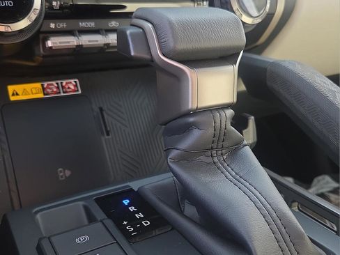 New 2026 Toyota Tacoma Limited AWD/4WD image 26