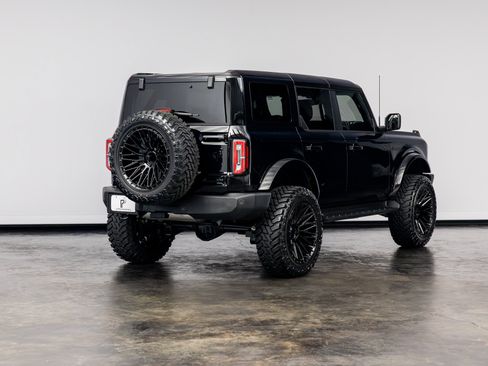 Used 2025 Ford Bronco Outer Banks AWD/4WD image 19