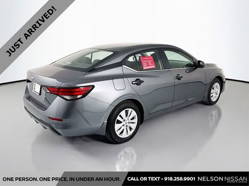 Used 2025 Nissan Sentra S image 5