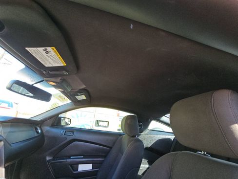 Used 2013 Ford Mustang Coupe image 10