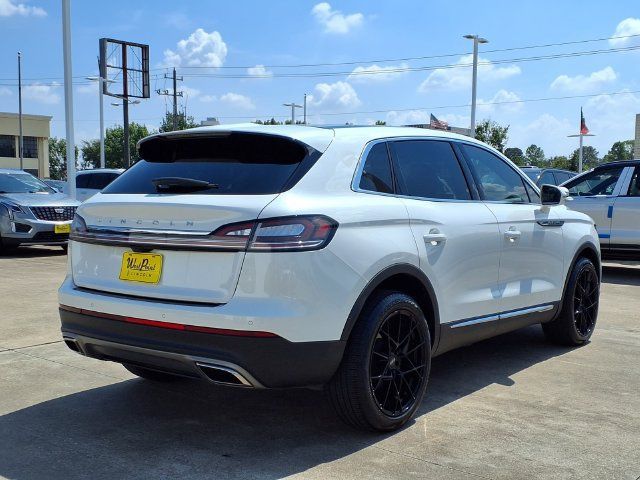 Certified 2022 Lincoln Nautilus Reserve w/ Luxury Package FWD image 2
