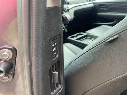 Used 2023 Honda Odyssey EX-L image 21