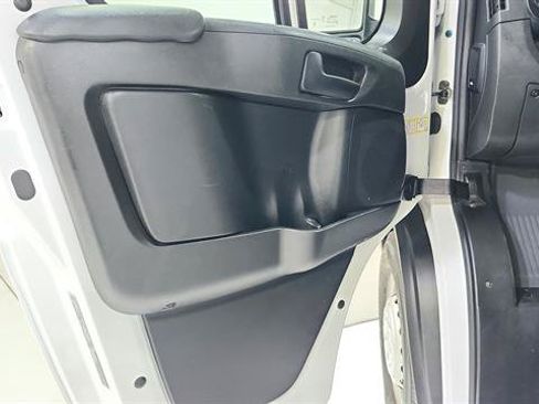 Used 2014 Nissan Frontier SV RWD image 41