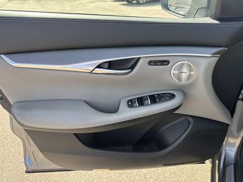 Certified 2023 INFINITI QX50 Luxe FWD image 21