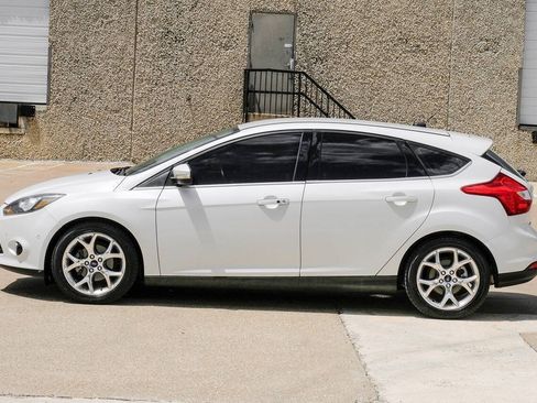 Used 2013 Ford Focus Titanium FWD image 15