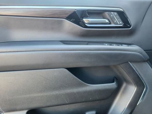 Used 2025 Chevrolet Tahoe LT image 20