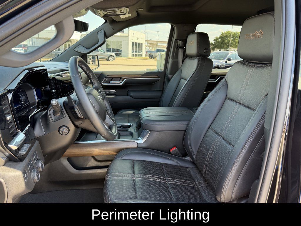 Used 2025 Chevrolet Silverado 1500 High Country w/ Midnight Edition AWD/4WD image 32