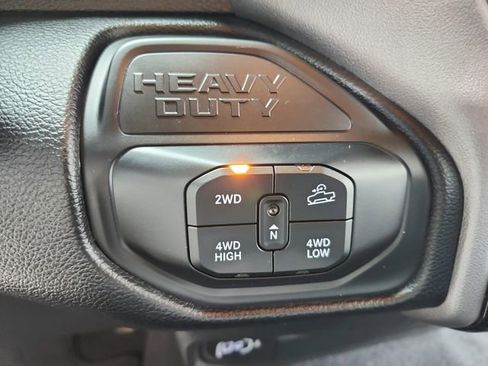 Used 2026 RAM 2500 Big Horn AWD/4WD image 25