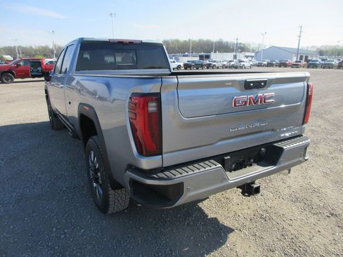 New 2026 GMC Sierra 3500 Denali w/ Denali Reserve Package AWD/4WD image 9