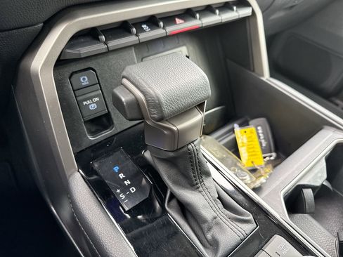 Used 2024 Toyota Tundra Limited w/ Power Package AWD/4WD image 20