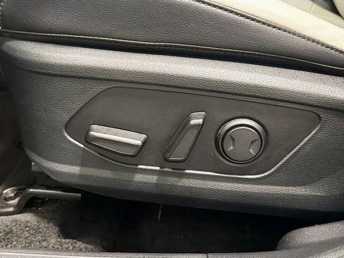 Used 2024 Kia Sportage EX FWD image 18