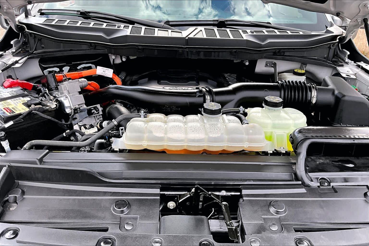 Used 2023 Ford F150 Lariat AWD/4WD image 32