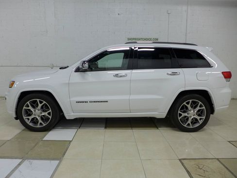 Used 2021 Jeep Grand Cherokee Overland AWD/4WD image 6