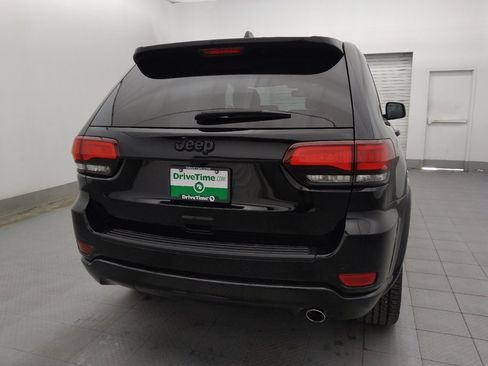 Used 2020 Jeep Grand Cherokee Altitude RWD image 7
