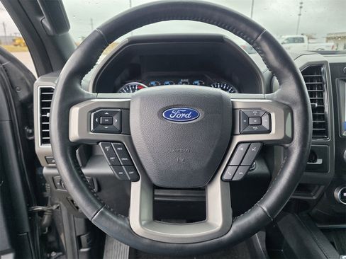 Used 2021 Ford Expedition XLT image 21