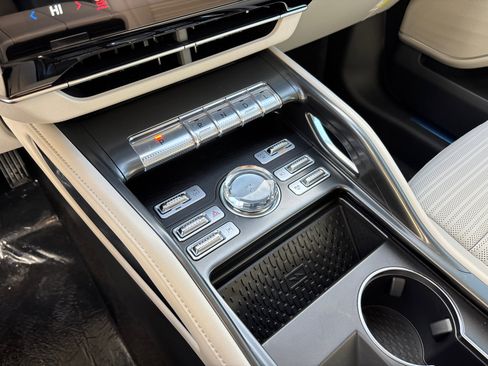 New 2026 Lincoln Nautilus Reserve image 24