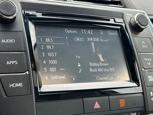 Used 2015 Toyota Camry XLE image 21