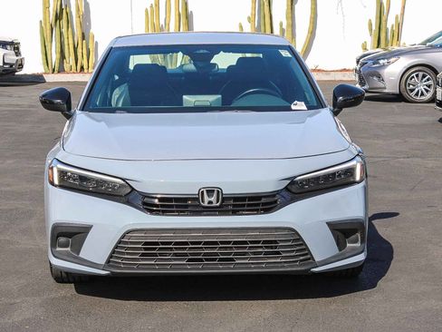 Used 2022 Honda Civic Sport image 2