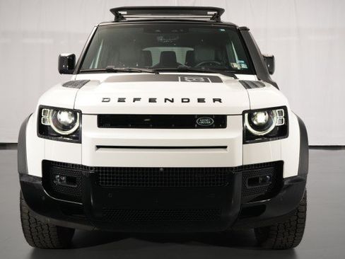 Used 2023 Land Rover Defender 130 X-Dynamic SE AWD/4WD image 6