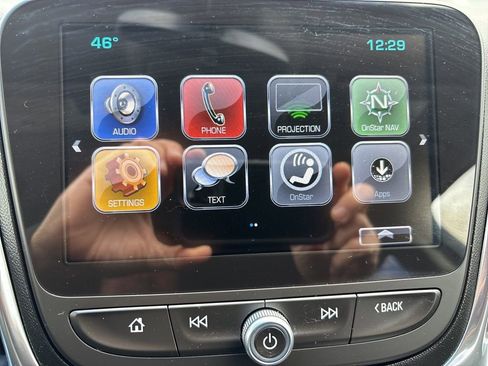 Used 2018 Chevrolet Equinox LT w/ Sun & Infotainment Package image 28