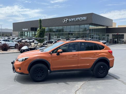 Used 2015 Subaru Crosstrek 2.0i Limited AWD/4WD image 1