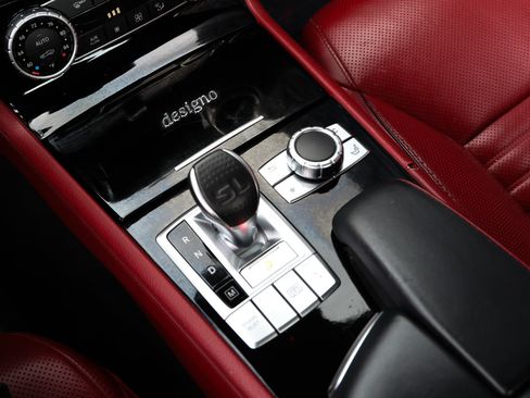 Used 2017 Mercedes-Benz SL 550 image 42
