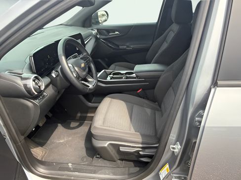 Used 2025 Chevrolet Equinox LT AWD/4WD image 7