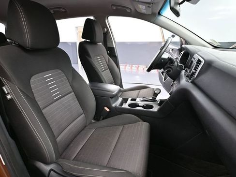 Used 2018 Kia Sportage LX image 41