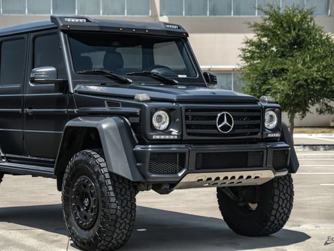 Used 2017 Mercedes-Benz G 550 Squared image 27