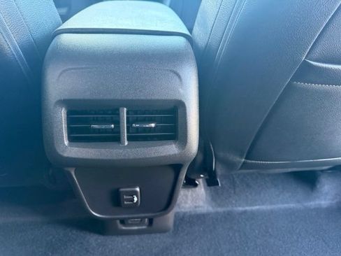 Certified 2023 Chevrolet Equinox LT FWD image 13