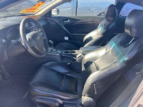Used 2012 Hyundai Genesis 2.0T image 9