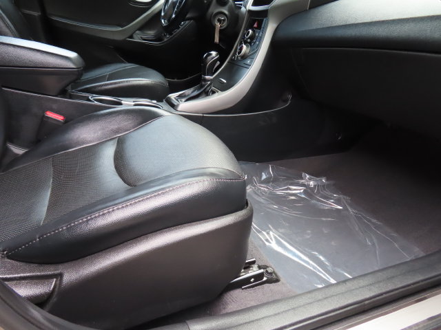 Used 2015 Hyundai Elantra Limited FWD image 27