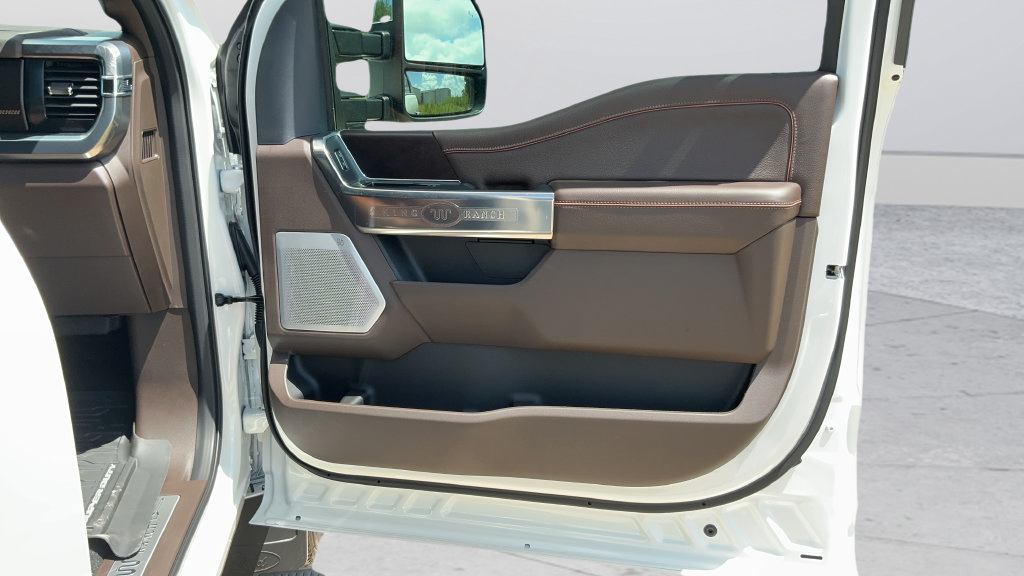 New 2026 Ford F350 King Ranch w/ Chrome Package AWD/4WD image 22