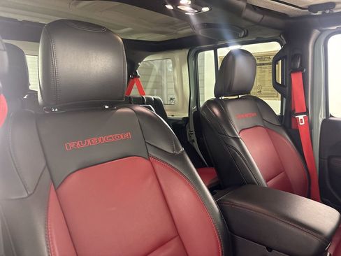 Used 2023 Jeep Wrangler Unlimited Rubicon 4xe image 25