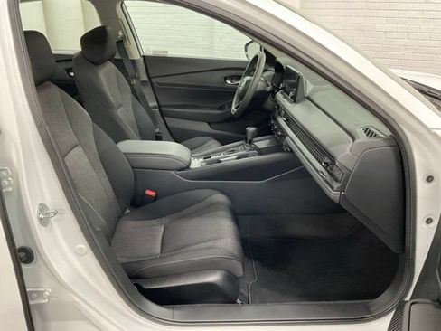 Used 2024 Honda Accord EX image 19