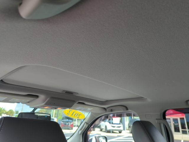 Used 2012 Nissan Frontier SL w/ Moonroof Pkg AWD/4WD image 30