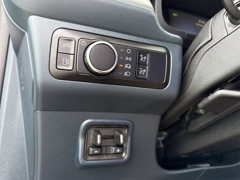 New 2025 Ford Maverick XL w/ Equipment Group 101A image 22