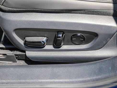 Used 2024 Lexus ES 350 F Sport w/ Accessory Package (Z2) FWD image 19