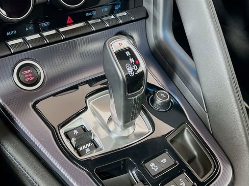 Used 2021 Jaguar F-TYPE R-Dynamic AWD/4WD image 17