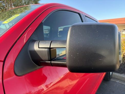 Used 2016 Toyota Tundra SR5 w/ SR5 Upgrade Package image 15