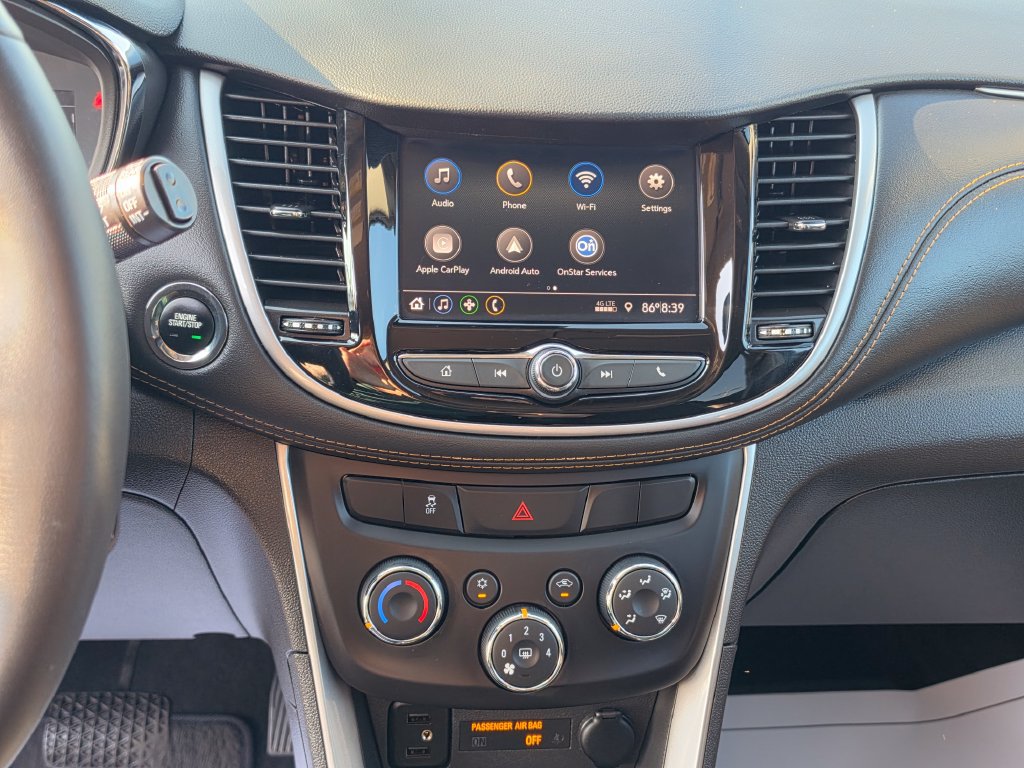 Used 2022 Chevrolet Trax LT w/ LT Convenience Package FWD image 21