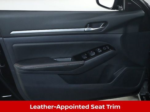 Certified 2025 Nissan Altima 2.5 SR w/ SR Premium Package image 17