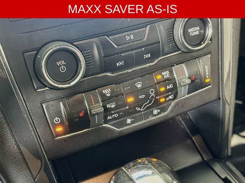Used 2019 Ford Explorer XLT w/ Equipment Group 202A FWD image 29