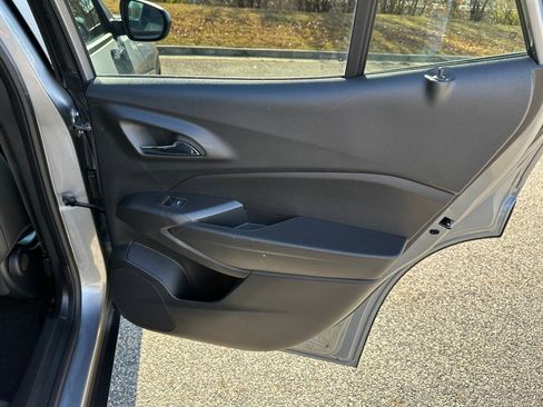 Used 2024 Chevrolet Trax LT w/ Driver Confidence Package image 16