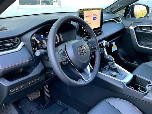 Certified 2025 Toyota RAV4 XSE image 17