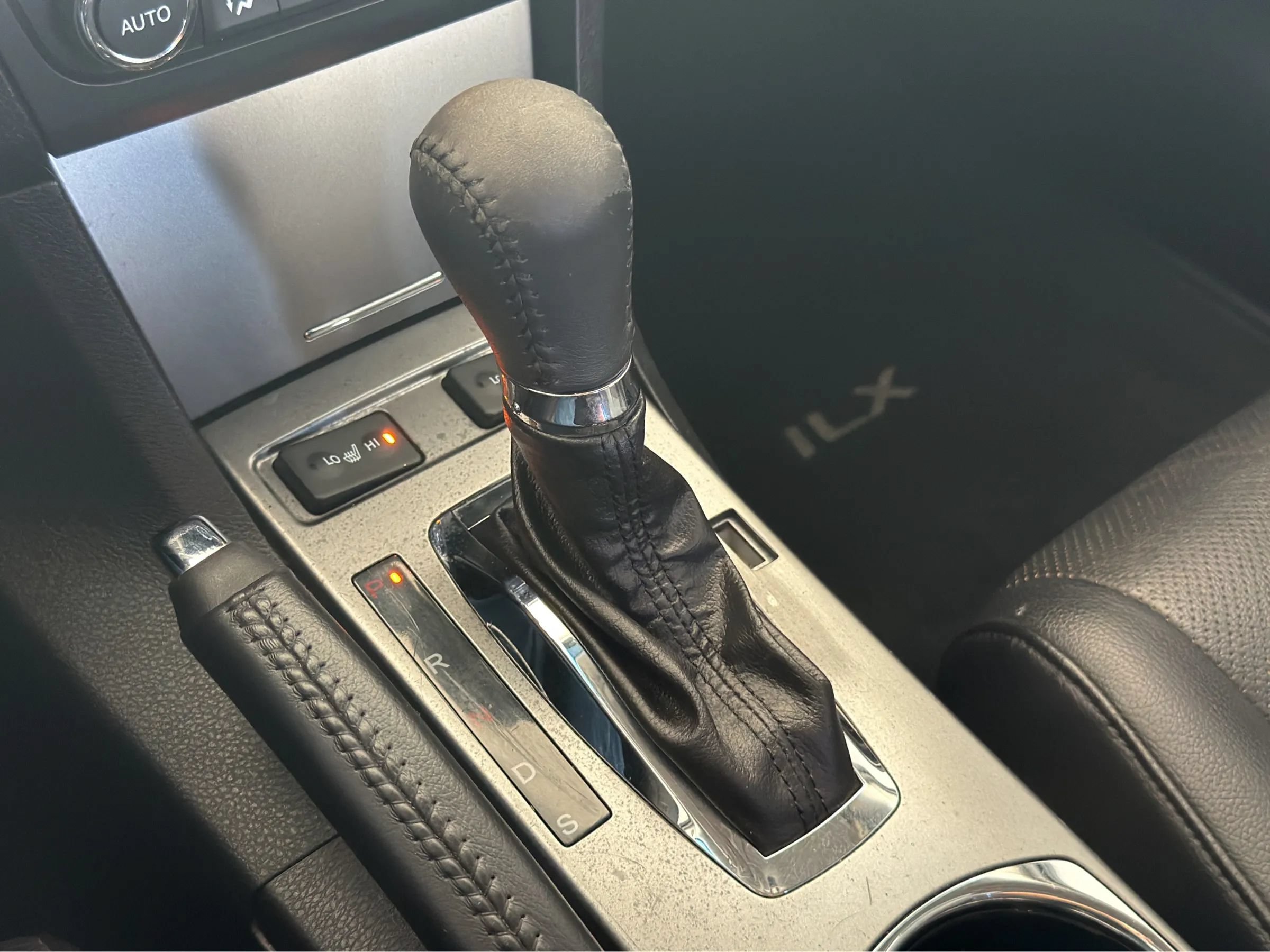 Used 2015 Acura ILX FWD image 28